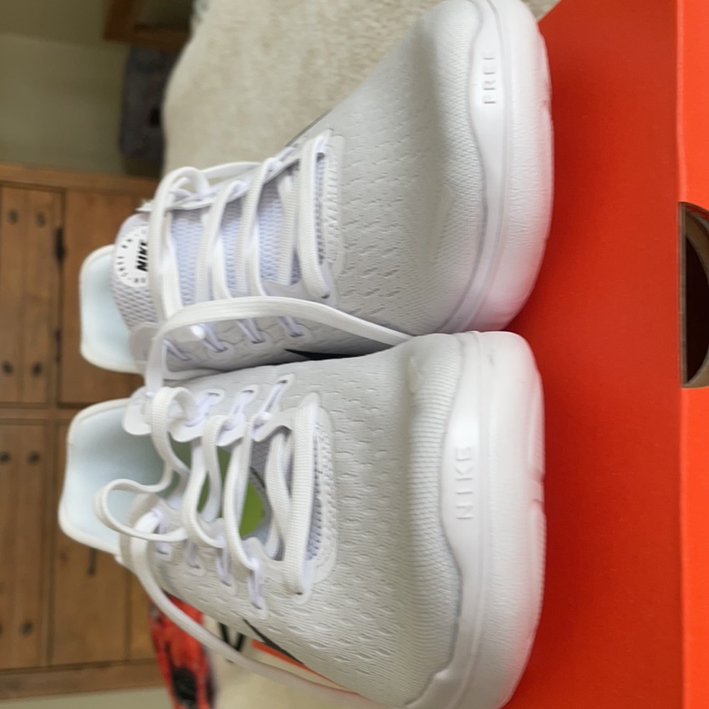 🏃‍♂️Nike Free Rn 2018 Men Size 7.5 (Women Size 9) - Picture 2 of 9